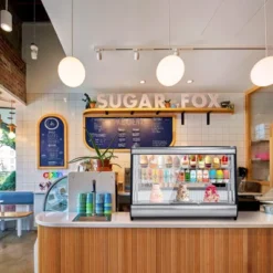 Commercial-Grade Chill: Rapidly Cool Cans With 360° Technology. Built For The Rigors Of Daily Use In Bars, Cafes, And Offices.